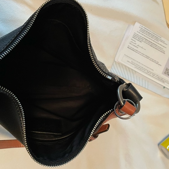 Coach - Picture 2 of 4